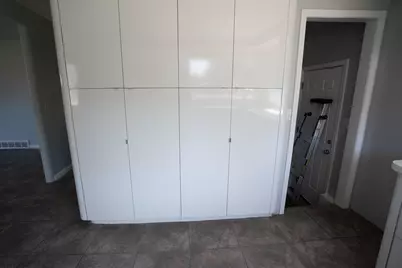 3066 W Huron Street, Waterford, MI 48328 - Photo 18