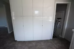 3066 W Huron St, Waterford, MI 48328 - Photo 18