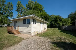 3066 W Huron St, Waterford, MI 48328 - Photo 4