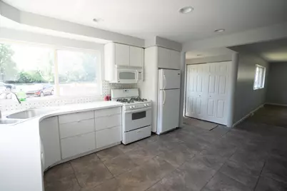 3066 W Huron Street, Waterford, MI 48328 - Photo 14