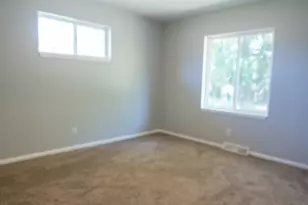 3066 W Huron St, Waterford, MI 48328 - Photo 28