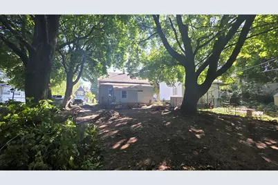 207 N Rath Avenue, Ludington, MI 49431 - Photo 6