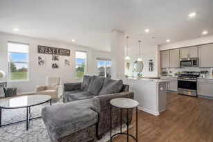 1206 Salt Springs Dr, Saline, MI 48176 - Photo 4