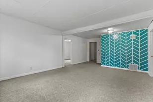 68078 Shirley Ln, Edwardsburg, MI 49112 - Photo 4