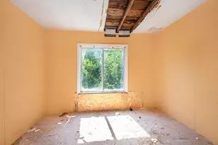 140 N Crystal Ave, Benton Harbor, MI 49022 - Photo 12