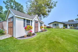 3920 Highgate Rd, Norton Shores, MI 49441 - Photo 6