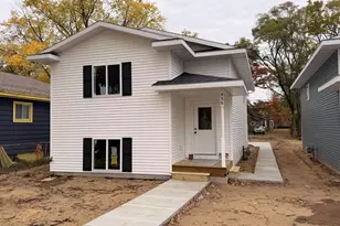 438 E Isabella Ave, Muskegon, MI 49442 - Photo 2
