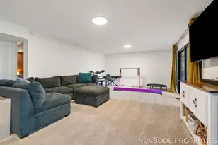 3895 Keeweenaw Dr NE, Grand Rapids, MI 49525 - Photo 36