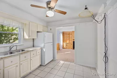 1043 Floral Avenue SE, East Grand Rapids, MI 49506 - Photo 6
