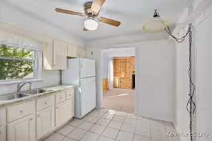 1043 Floral Ave SE, East Grand Rapids, MI 49506 - Photo 6