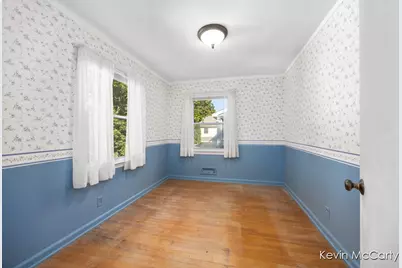 1043 Floral Avenue SE, East Grand Rapids, MI 49506 - Photo 16