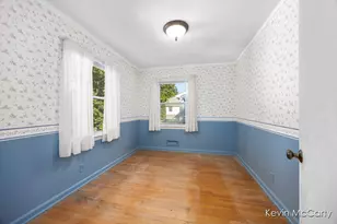 1043 Floral Ave SE, East Grand Rapids, MI 49506 - Photo 16