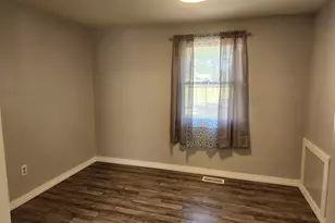 1873 Valley St, Muskegon, MI 49442 - Photo 12