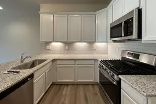 4268 Plum Village Cir, Monroe, MI 48161 - Photo 2