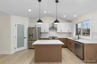 7120 Pinehurst Drive NE, Rockford, MI 49341 - Photo 8