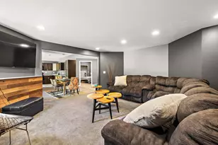 9820 Snow Pointe Dr SE, Alto, MI 49302 - Photo 52