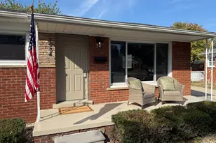 1934 Pinetree Dr, Trenton, MI 48183 - Photo 38