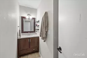 2630 Chatham Woods Dr SE, Grand Rapids, MI 49546 - Photo 10