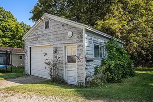 294 N 20th St, Springfield, MI 49037 - Photo 18