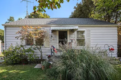 294 N 20th Street, Springfield, MI 49037 - Photo 2