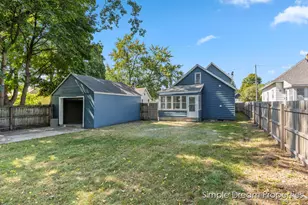 1528 Alpine Ave NW, Grand Rapids, MI 49504 - Photo 18