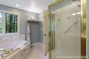 6393 Hidden Ponds Dr, Holland, MI 49423 - Photo 22