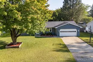 575 Pineview Dr, Holland, MI 49424 - Photo 50