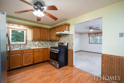 219 Alpine Street, Wayland, MI 49348 - Photo 8