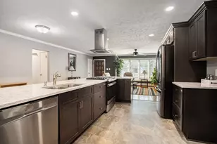 10 Fairfield Dr, Coldwater, MI 49036 - Photo 4