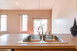 3868 Elvera Ln, Warren, MI 48092 - Photo 10