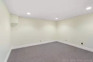 15843 Brucker St, Grand Haven, MI 49417 - Photo 38