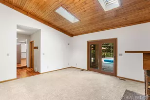 15843 Brucker St, Grand Haven, MI 49417 - Photo 10