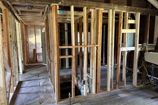 81 Taylor Ave, Battle Creek, MI 49037 - Photo 32