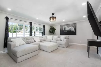 4085 Quainton Road, Norton Shores, MI 49441 - Photo 8