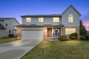 53111 Pine Creek Dr, Chesterfield, MI 48047 - Photo 1