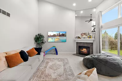 53111 Pine Creek Drive, Chesterfield, MI 48047 - Photo 6