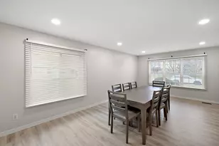 53111 Pine Creek Dr, Chesterfield, MI 48047 - Photo 14