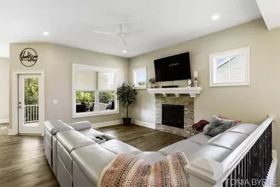 5565 Albright Avenue SW, Wyoming, MI 49418 - Photo 12