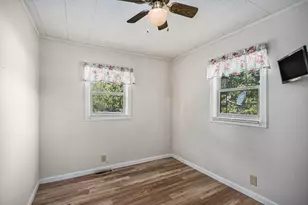 52466 28th Ave, Bangor, MI 49013 - Photo 6
