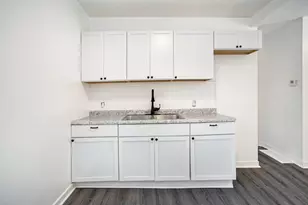 923 Stockbridge Ave, Kalamazoo, MI 49001 - Photo 18