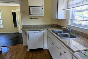 31948 Dover St, Garden City, MI 48135 - Photo 8