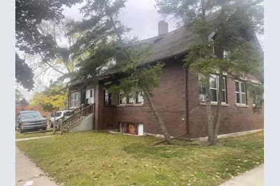 109 Illinois Street, Mount Pleasant, MI 48858 - Photo 2