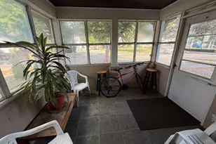 406 N Elm Ave, Jackson, MI 49202 - Photo 2