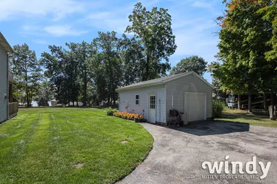 6206 Paw Paw Lake Road, Coloma, MI 49038 - Photo 10