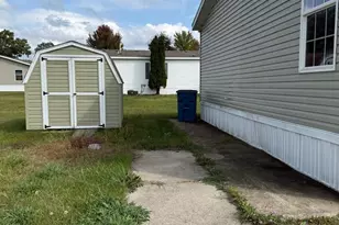 1832 Pepperwood Trail W, Muskegon, MI 49442 - Photo 2