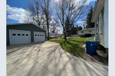 205 Maumee Street, Jonesville, MI 49250 - Photo 26