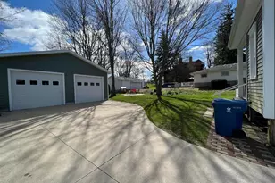 205 Maumee St, Jonesville, MI 49250 - Photo 26