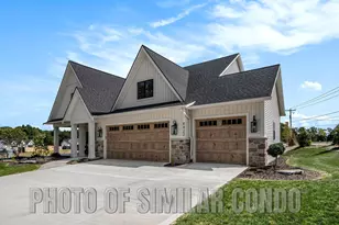 3406 Ravinewood Ct, Jenison, MI 49428 - Photo 2