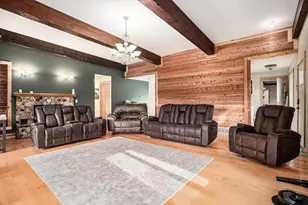 22485 Clear Lake Rd N, Battle Creek, MI 49014 - Photo 4