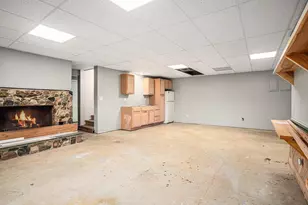 22485 Clear Lake Rd N, Battle Creek, MI 49014 - Photo 16